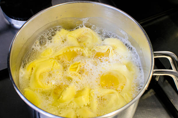istock tortellini al dente 168799307
