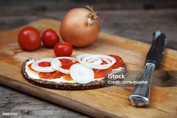 블랙 식빵 토마토 양파 0명에 대한 스톡 사진 및 기타 이미지 - 0명, 갈색 빵, 건강한 식생활