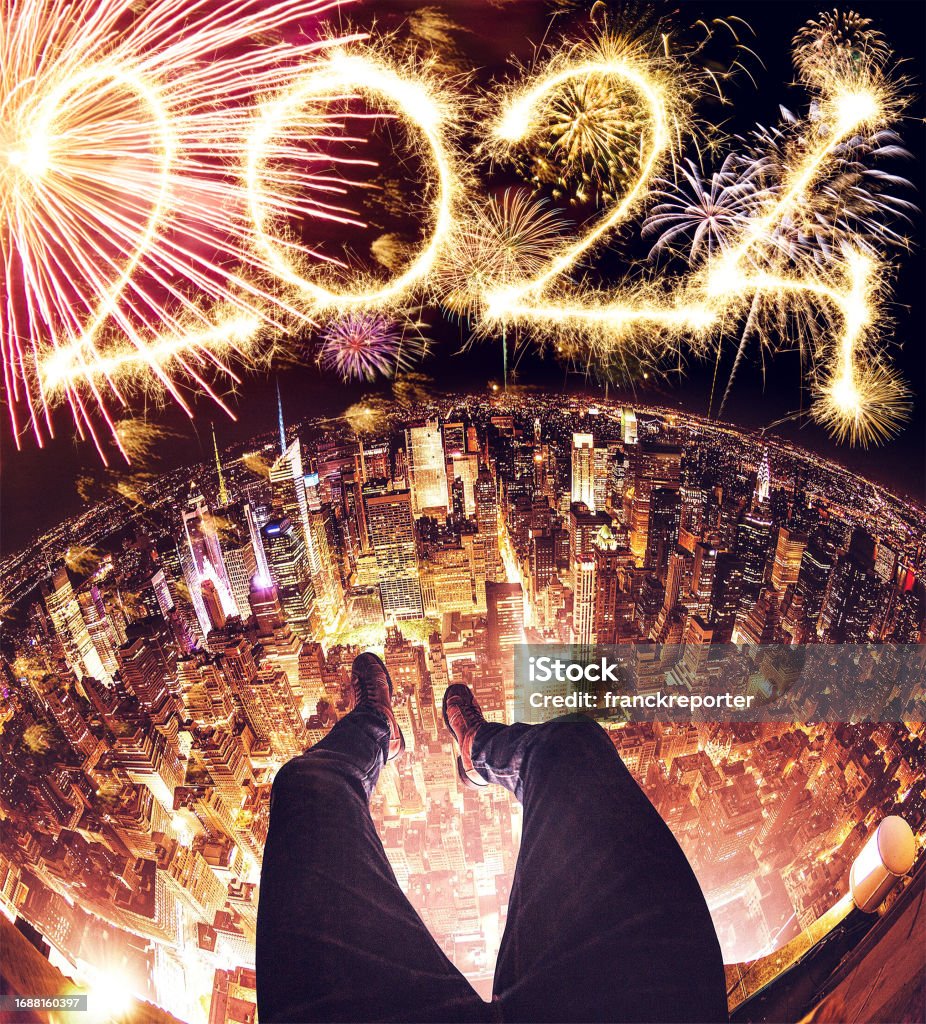 watching the new year 2024 fireworks watching the new year fireworks 2024 Stock Photo