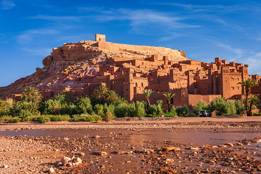 Aït Benhaddou is a fortified city along old caravan route between the Sahara Desert and Marrakech. The city is also on a UNESCO World Heritage List and has featured in many films like Lawrence of Arabia, Gladiator, Jewel of the Nile, Kingdom of Heaven, Kundun and Alexander.