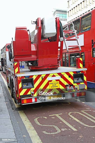 Photo libre de droit de Camion De Pompiers banque d'images et plus d'images libres de droit de Caserne de pompiers - Caserne de pompiers, Pompier, Londres