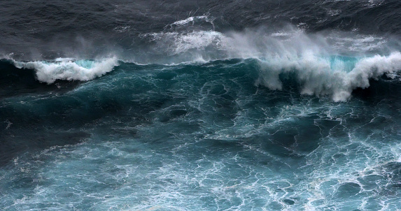 Huge winter wave along Highway ! in Central California coastline