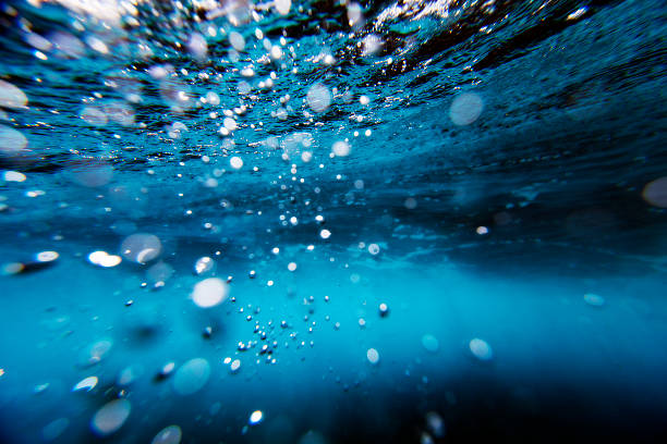 Underwater bubbles Bubbles underwater tide stock pictures, royalty-free photos & images