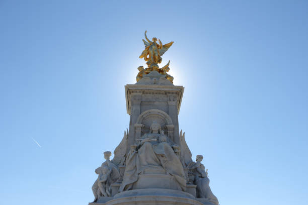 istock Golden Statue Buckingham Palace 1688639415