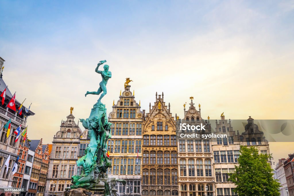 The Grote Markt with Brabo's Monument The Grote Markt with Brabo's Monument at the town square of Antwerp in Belgium. Beautiful and ancient flemish buildings at the background. Brussels-Capital Region Stock Photo