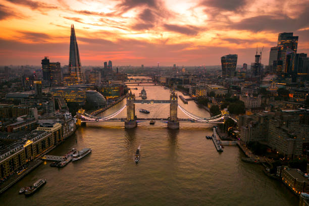 istock London Dusk. The view from downstream. 1688725741