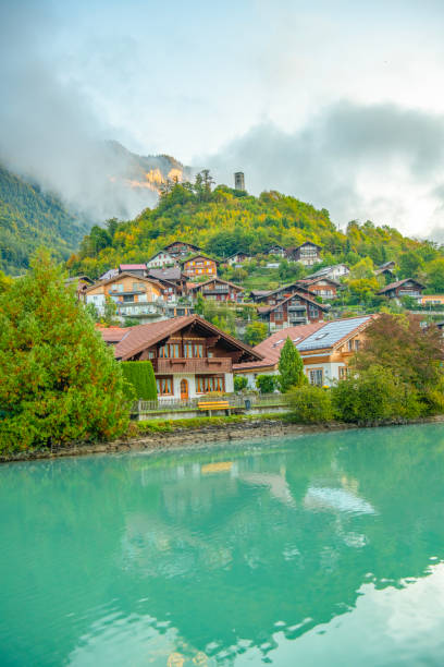 svizzera village - swiss culture chalet brienz european alps foto e immagini stock