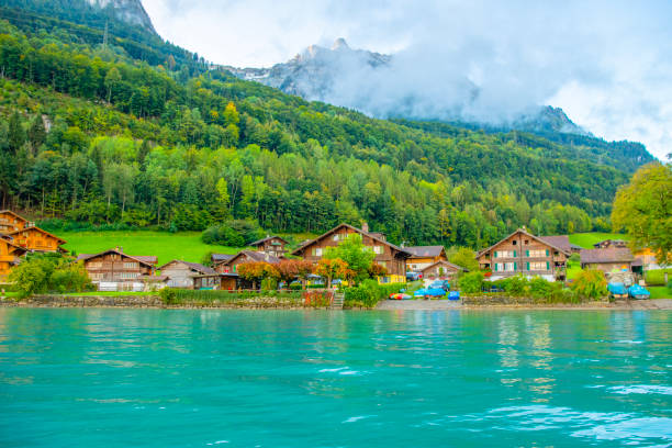 svizzera village - swiss culture chalet brienz european alps foto e immagini stock