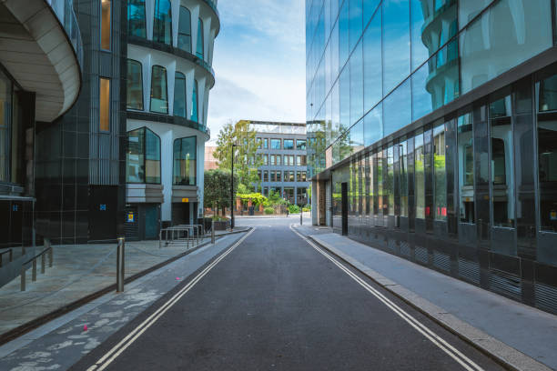 istock Street scene in London 1689290804
