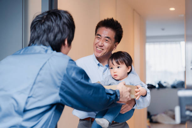istock A baby receiving a delivery 1689889097