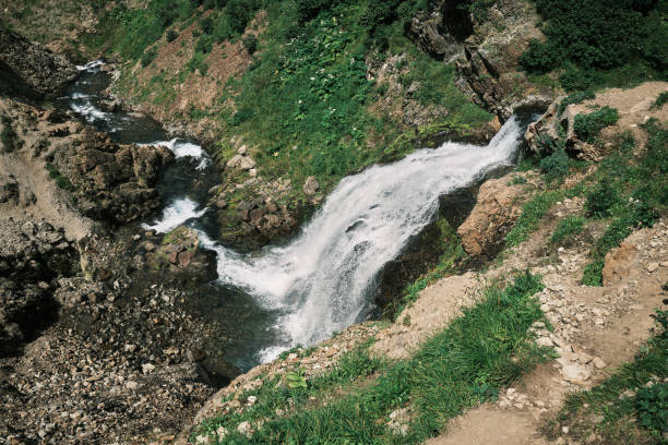 Waterfall on the Tahkoloch River flowing through the Vachkazets mountain range