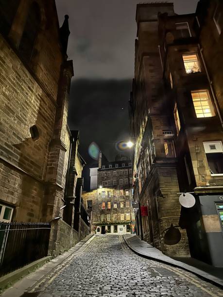 istock Streets of Edinburgh at night… 1690944681
