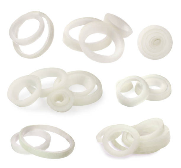 istock Set of onion rings isolated on white 1691066931