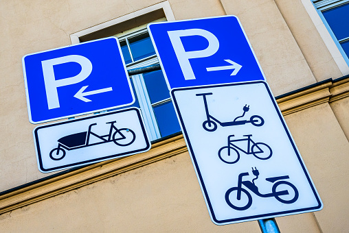 sign for a cargo bike in germany - photo