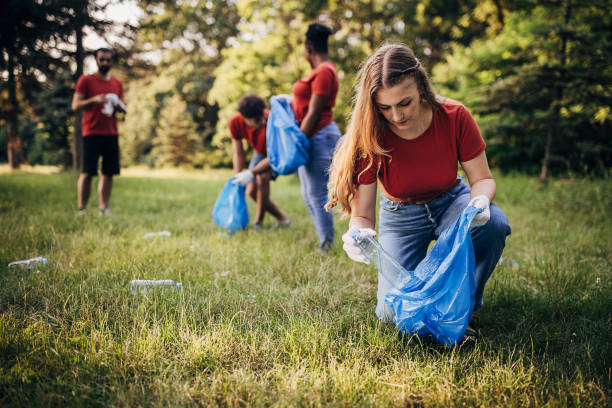 istock Volunteers cleaning nature 1691350158