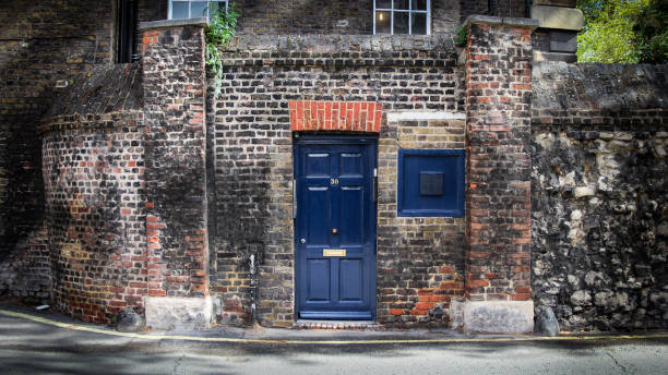 istock Streets of London 1692105686