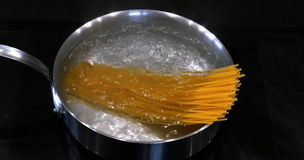 istock Hot Boiling Water and Spaghetti Pasta in a saucepan 1692458093