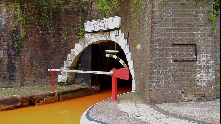 Video, Entrance to the current Thomas Telford Harecastle Tunnel.