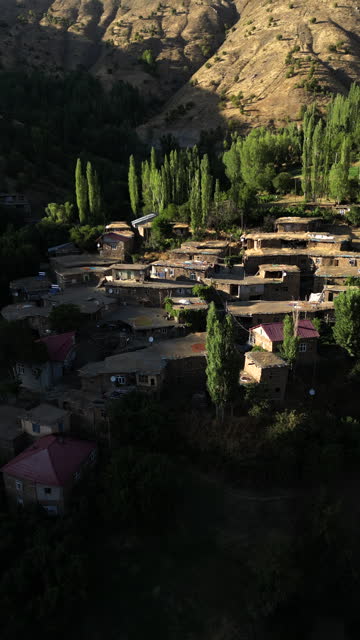 Hizan village and its natural scenery. Bitlis, Türkiye