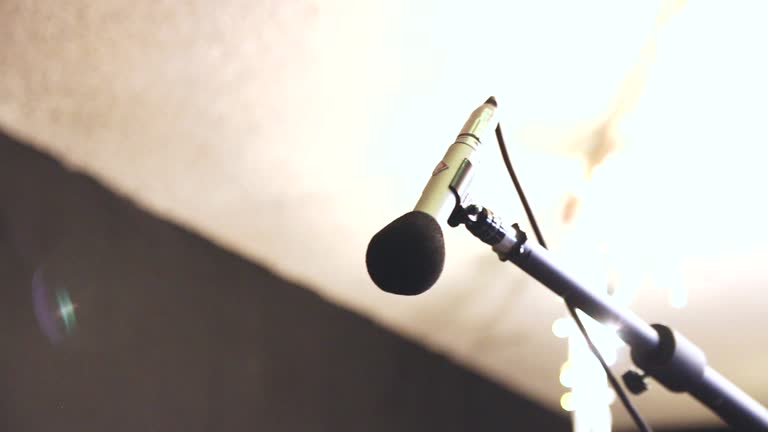 close-up, instrumental microphones, rehearsal room