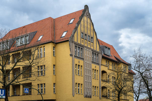 istock Listed corner building with splendid facade in Berlin-Wilmersdorf 1693319366