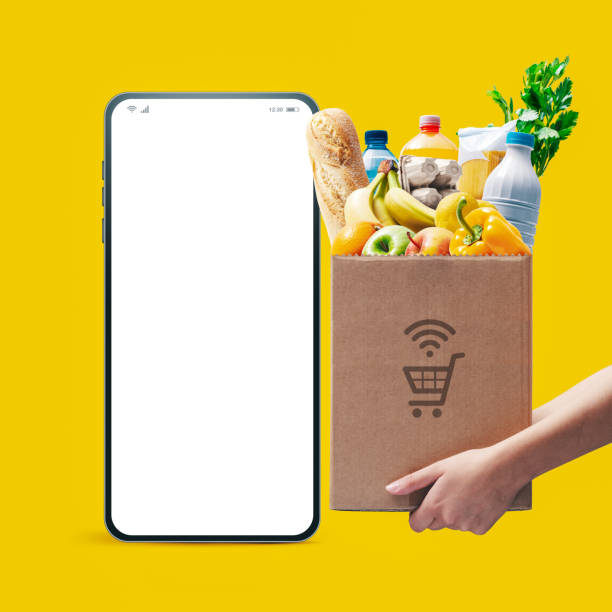 istock Online grocery shopping and delivery service 1693329580