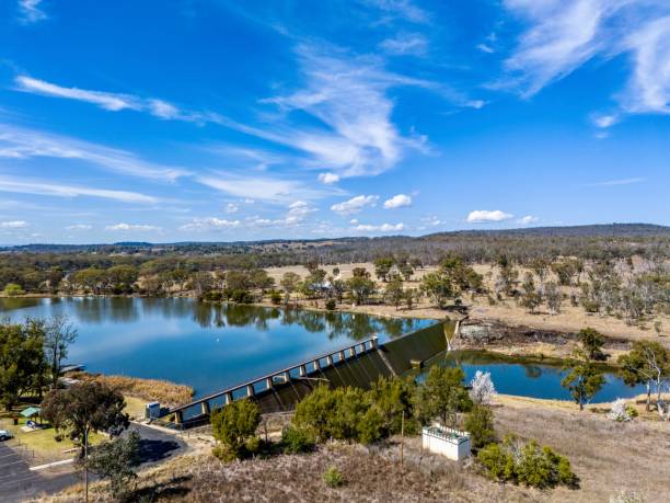 istock Lake Inverell Reserve, Inverell, Australia 1693672712
