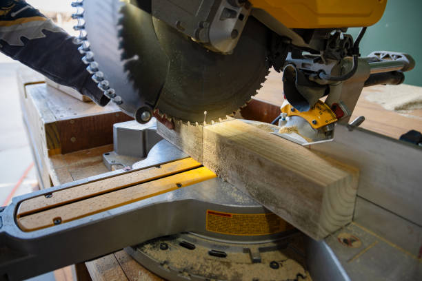 istock Circular Saw Cutting a Wood Plank 1693801277