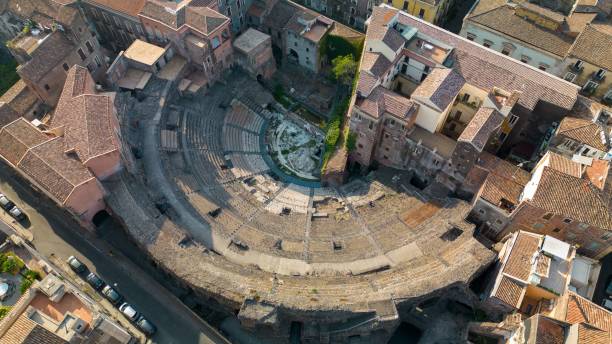 vista aerea dell'antico teatro greco romano di catania - aerial view city urban scene italy foto e immagini stock