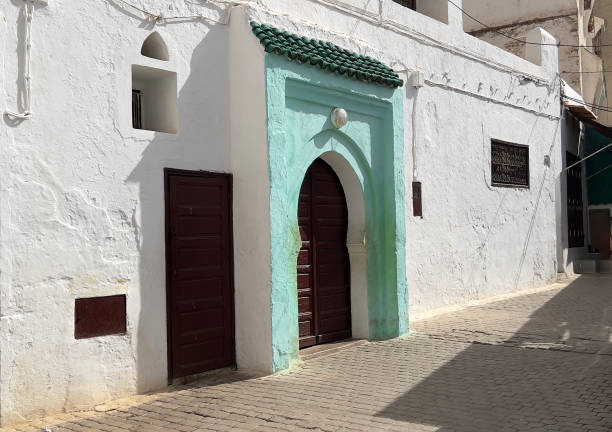 istock Doorway, ⁨Moulay Idriss Zerhoun⁩, ⁨Morocco⁩ 1694117869