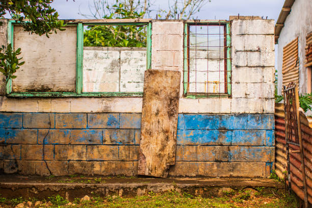 istock Abandoned old dirty and collapsing building 1694216561