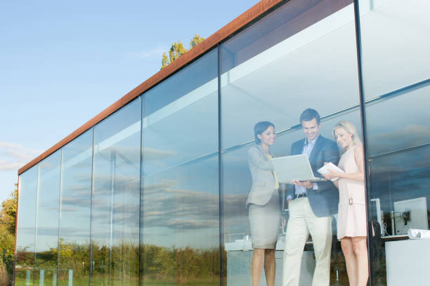 istock Businesspeople in office 169502999