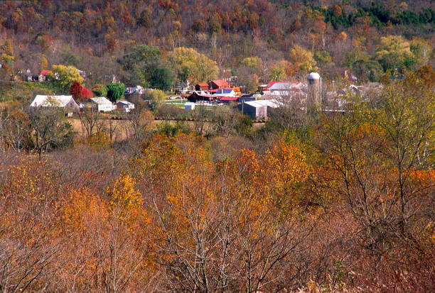 istock Distant town of Metamora, Indiana 1695978313