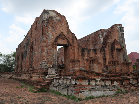 Ruins at Wat Kudi Dao, Ayutthaya, Thailand