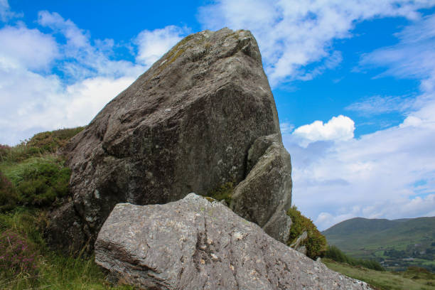 istock Giant Rock pointing to the sky, Irish countryside 1697241141