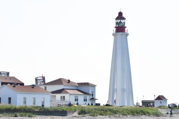 pointe-au-père lighthouse national historic site, 리무스키, 퀘벡, 캐나다 - lighthouse local landmark blue canada 뉴스 사진 이미지