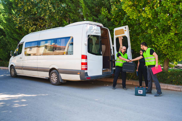 istock Van business employees are working 1697355860