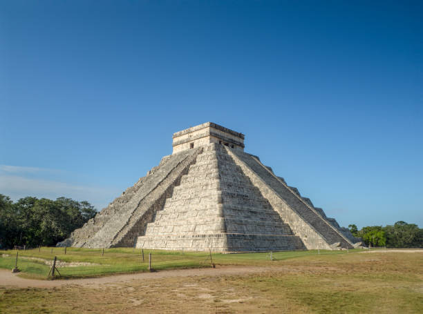 istock El Castillo pyramid of Chichen itza ancheological site in Yucatan, Mexico 1697558979