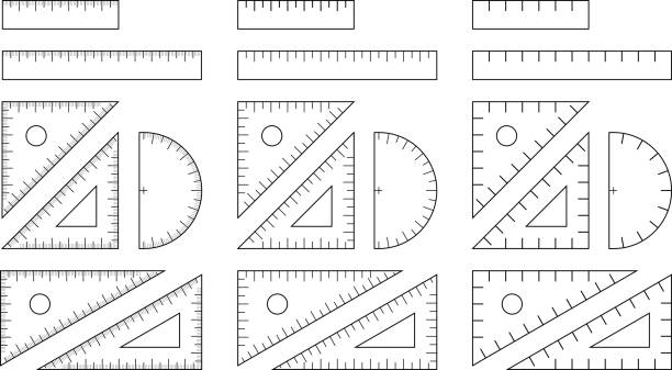 wektorowy zestaw ilustracji linijki, trójkątnej linijki i kątomierza w monochromatycznym - right angle stock illustrations