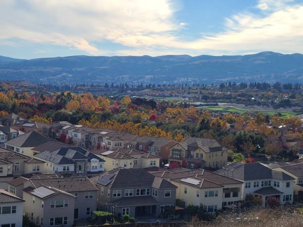 istock Fall colors in San Ramon, California 1697811333