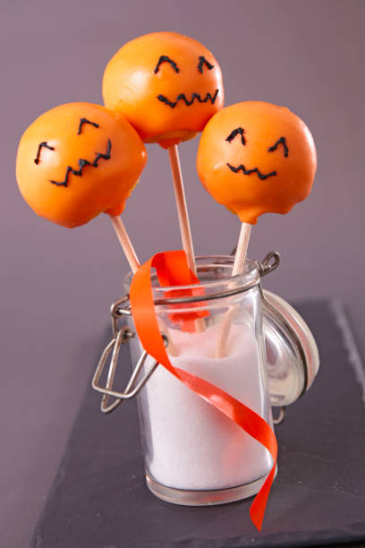 istock Halloween cake pops and decoration 1698521603