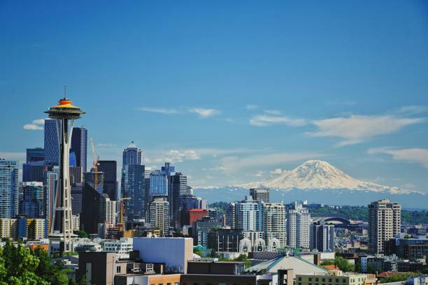 istock City view of Seattle 1698687533