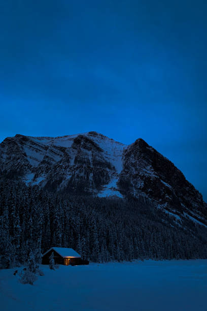 istock Nighttime at Lake Louise 1698839325