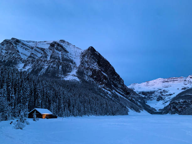 istock Dawn at Lake Louise 1698839329