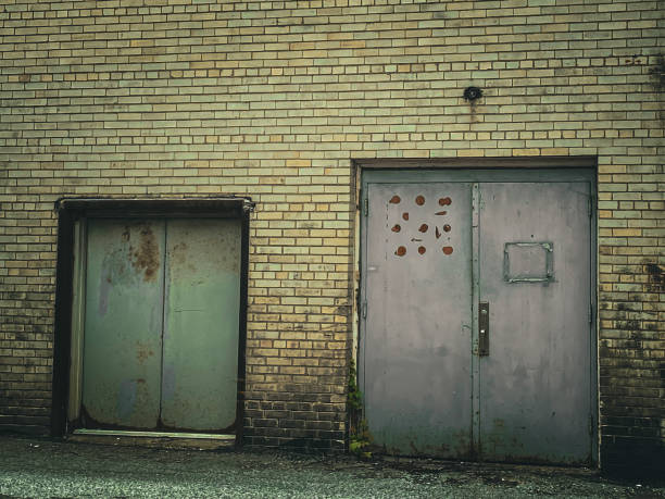 istock Two Doors Alone in an Alley 1698994760