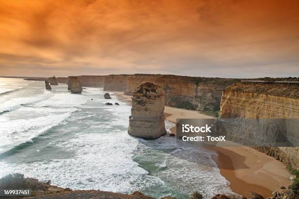 Foto de Doze Apóstolos e mais fotos de stock de Austrália - Austrália, Calcário, Coluna natural