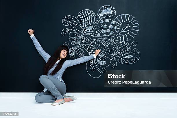 Mientras Fantasía Volando Foto de stock y más banco de imágenes de Dibujar - Dibujar, Dibujo, Contemplación