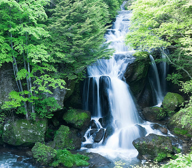 wasserfälle - spring waterfall japan landscape stock-fotos und bilder