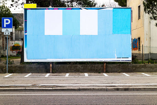 実際の空の看板 - billboard posting ストックフォトと画像