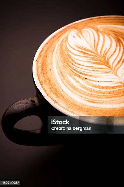 Cafe Latte Schaumstoffart Stockfoto und mehr Bilder von Milchschaum-Kunst - Milchschaum-Kunst, Verziert, Café